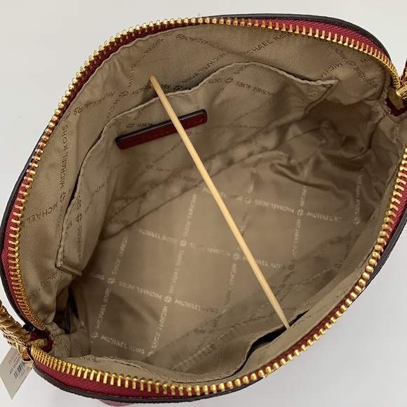 MICHAEL KORS JET SET TRAVEL MEDIUM DOME XCROSS XBODY MULBERRY MULTI COLOR - Picture 13 of 16